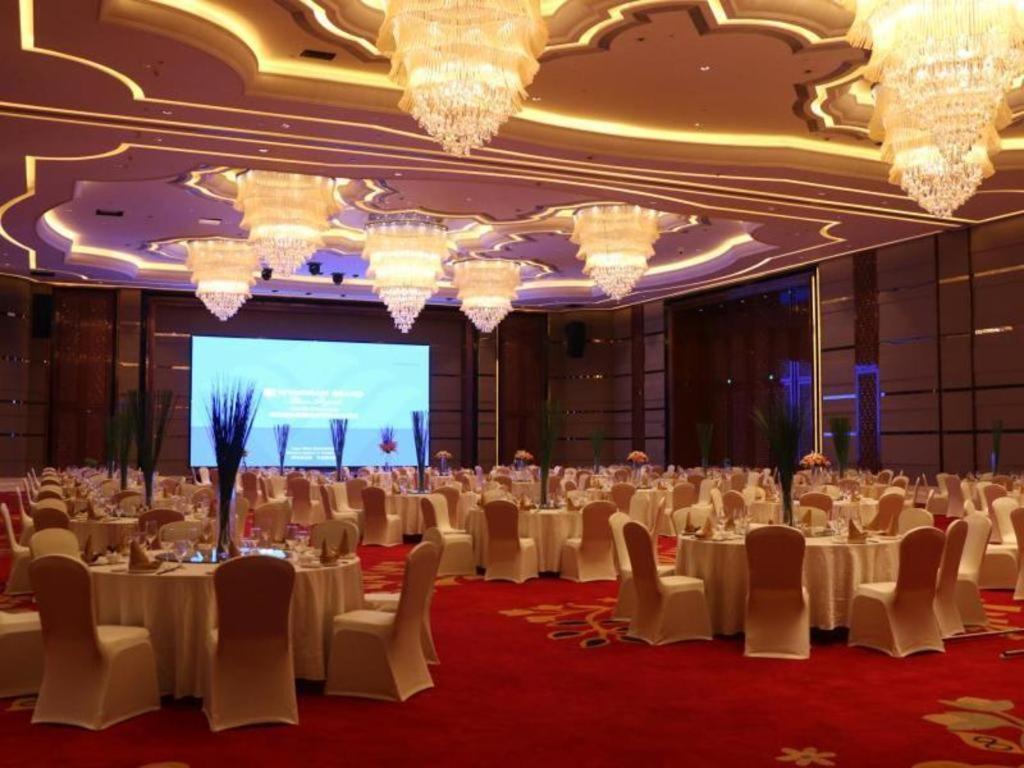 Wyndham Grand Plaza Royale Xianglin Shaoyang Hotel Eksteriør billede