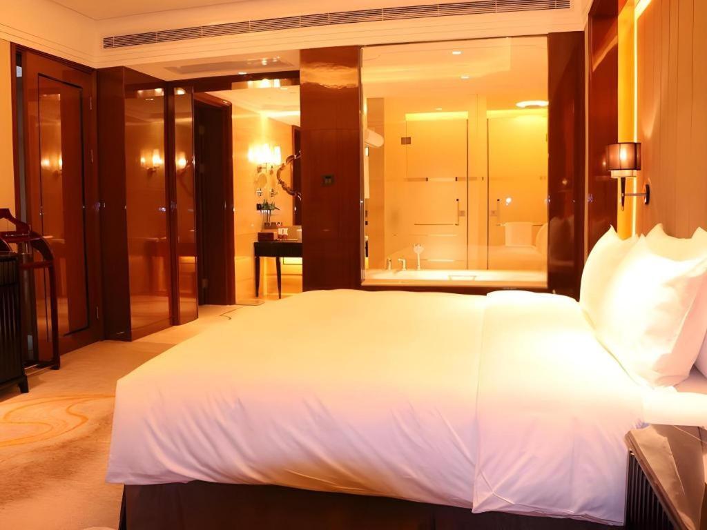 Wyndham Grand Plaza Royale Xianglin Shaoyang Hotel Eksteriør billede