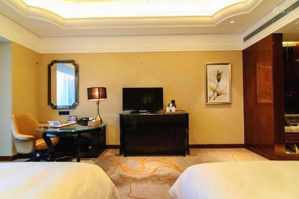 Wyndham Grand Plaza Royale Xianglin Shaoyang Hotel Eksteriør billede