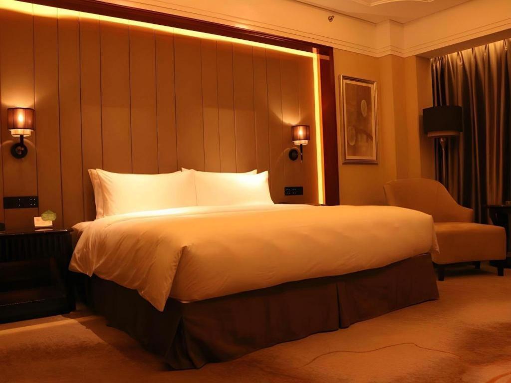 Wyndham Grand Plaza Royale Xianglin Shaoyang Hotel Eksteriør billede