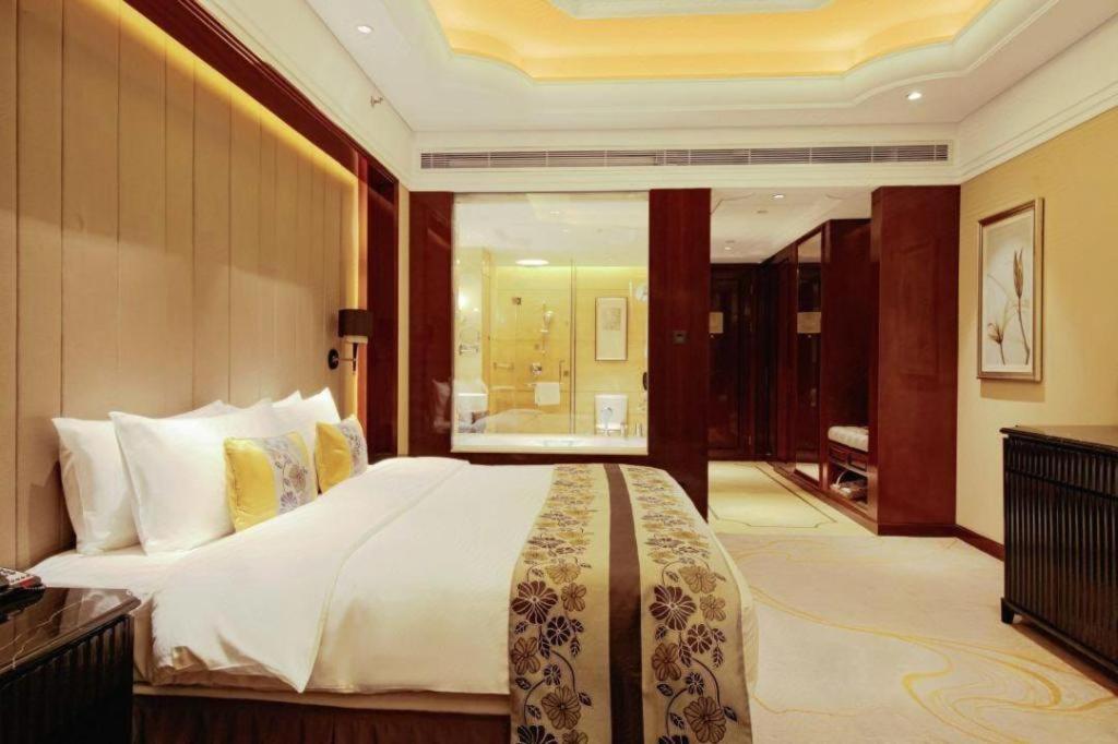 Wyndham Grand Plaza Royale Xianglin Shaoyang Hotel Eksteriør billede