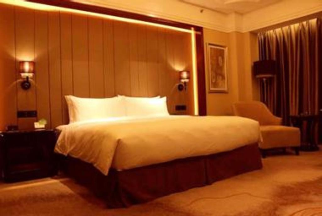 Wyndham Grand Plaza Royale Xianglin Shaoyang Hotel Eksteriør billede